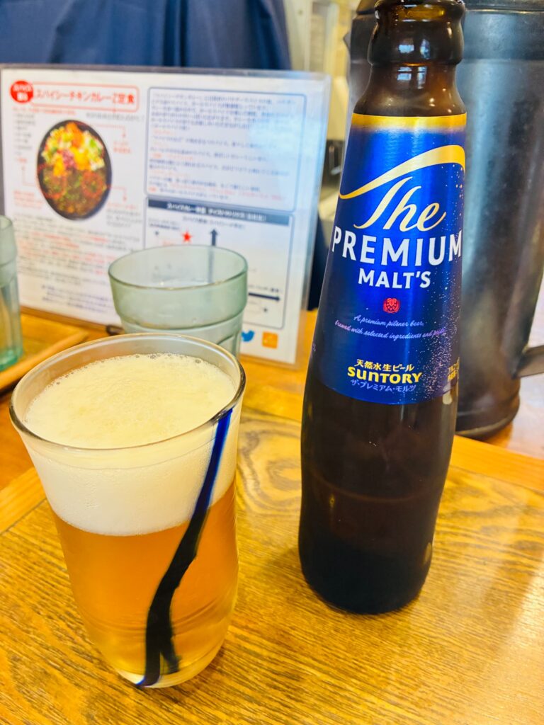 高円寺スパイスカレー青藍でのんだビール、プレミアムモルツ