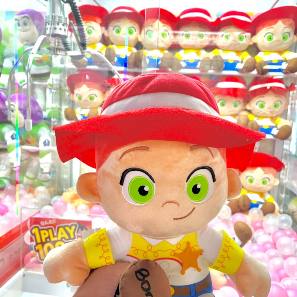 ゲームセンターのユーフォーキャッチャーでGETしたジェシーのぬいぐるみ